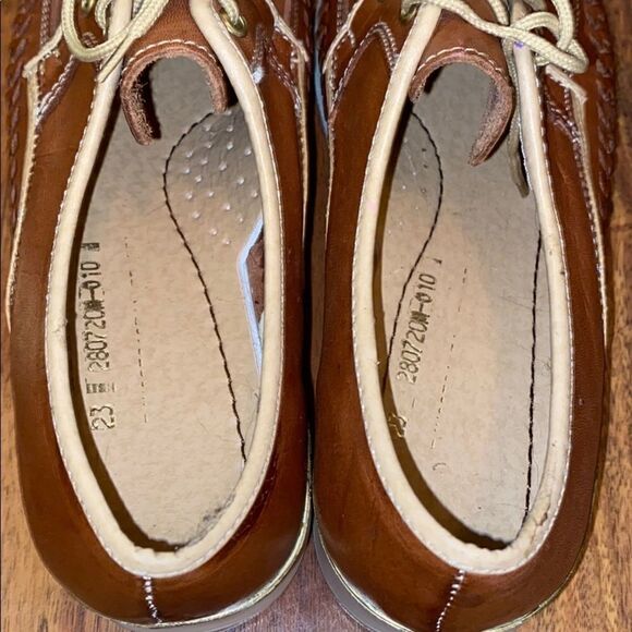 Agave Girl NWOT Handmade Floral Leather Shoes Hand Painted Womens Size 6 - Picture 6 of 7